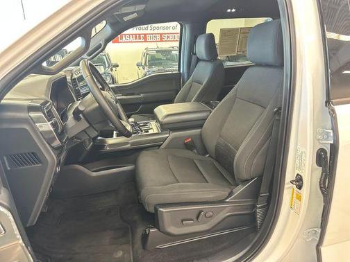 Oxford White 2023 Ford F-150 XLT