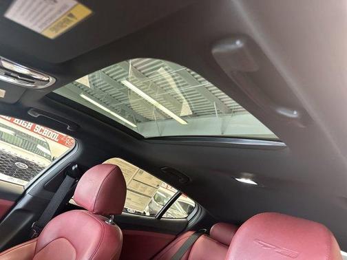 2022 Kia Stinger GT-Line