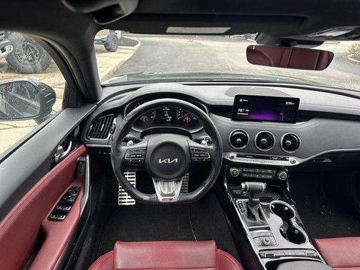 2022 Kia Stinger GT-Line