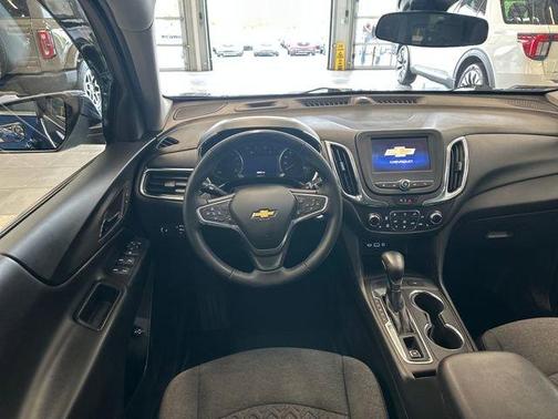 Blue Glow Metallic 2023 Chevrolet Equinox 1LT