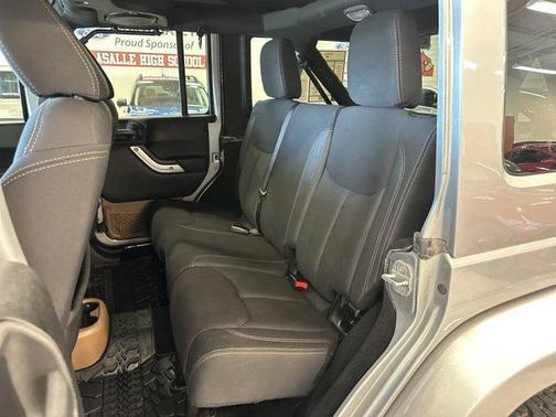 2013 Jeep Wrangler Unlimited Sahara