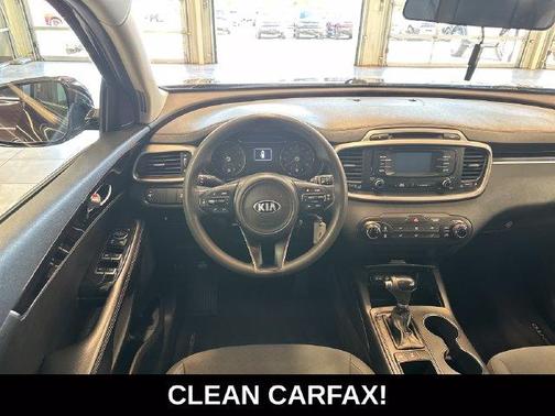 Dark Cherry 2016 Kia Sorento LX