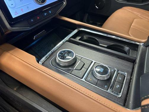 2022 Ford Expedition Platinum