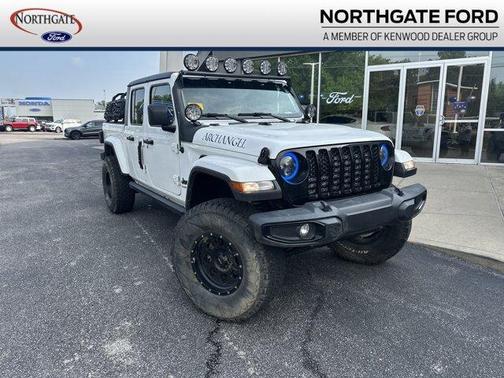 2022 Jeep Gladiator Sport
