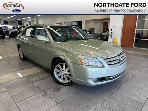 2005 Toyota Avalon Limited