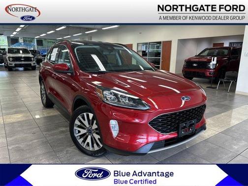 2022 Ford Escape Titanium