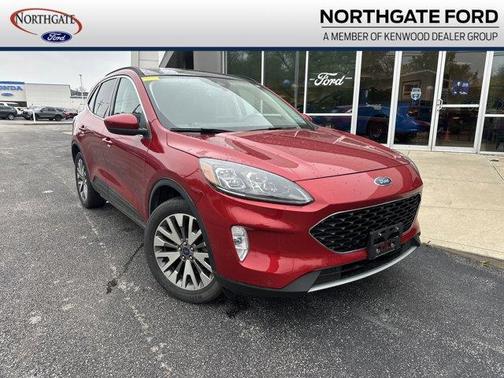2022 Ford Escape Titanium