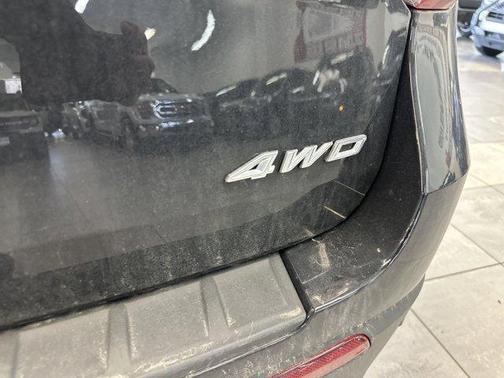 Agate Black Metallic 2023 Ford Explorer XLT