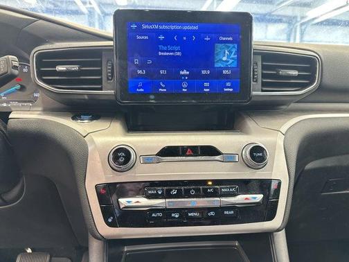 Agate Black Metallic 2023 Ford Explorer XLT