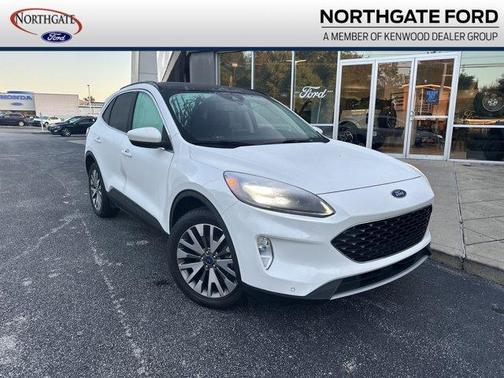 2022 Ford Escape Titanium