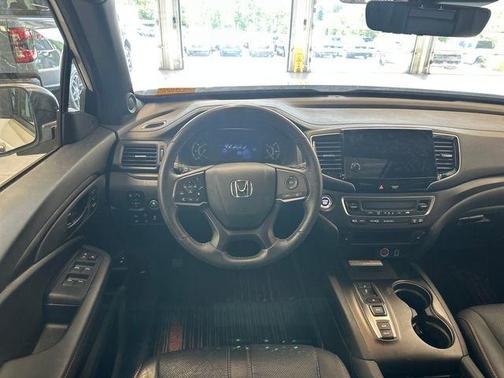 Platinum White Pearl 2023 Honda Passport TrailSport