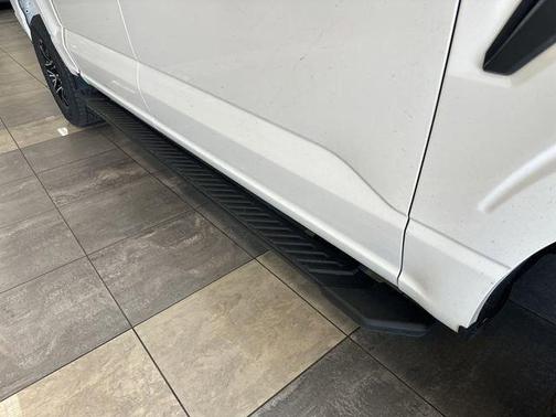 Oxford White 2023 Ford F-150 XLT