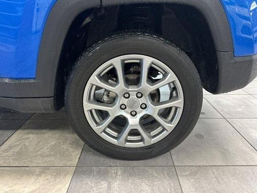 2022 Jeep Compass Latitude Lux