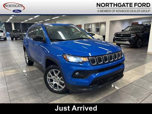 2022 Jeep Compass Latitude Lux