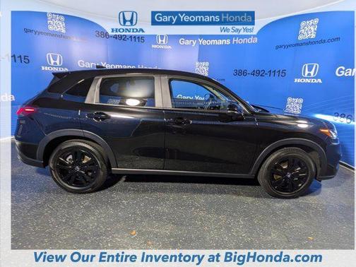 Crystal Black Pearl 2026 Honda HR-V 2WD Sport