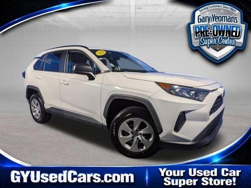Super White 2020 Toyota RAV4 LE