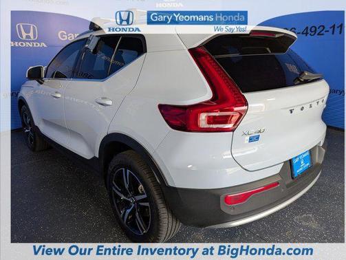 2024 Volvo XC40 B5 Core Bright Theme