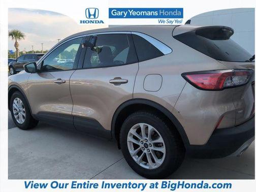 2020 Ford Escape SE