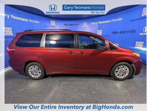 2017 Toyota Sienna XLE Premium