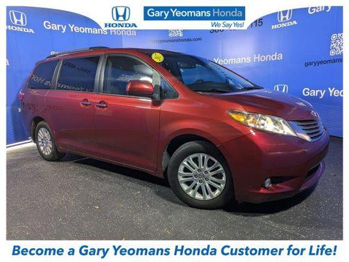 2017 Toyota Sienna XLE Premium