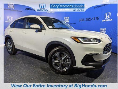 PLATINUM WHT PR 2026 Honda HR-V LX