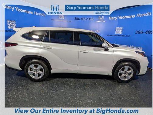 Pearl 2022 Toyota Highlander L