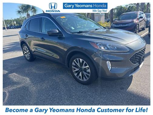 2020 Ford Escape Titanium