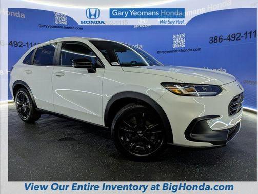 PLATINUM WHT PR 2026 Honda HR-V 2WD Sport