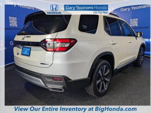 2025 Honda Pilot Touring 8-Passenger