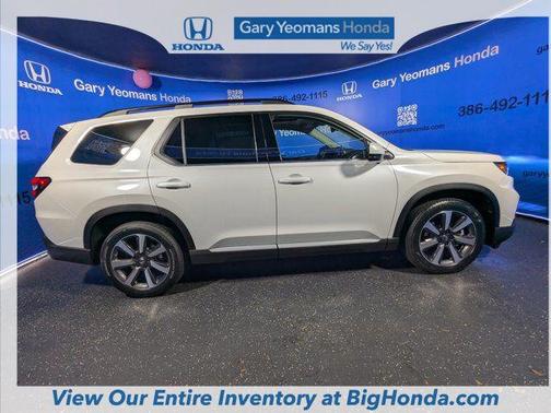 2025 Honda Pilot Touring 8-Passenger
