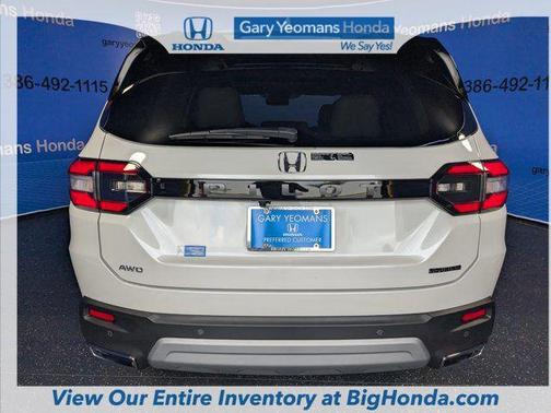 2025 Honda Pilot Touring 8-Passenger