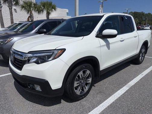 White Diamond Pearl 2018 Honda Ridgeline RTL