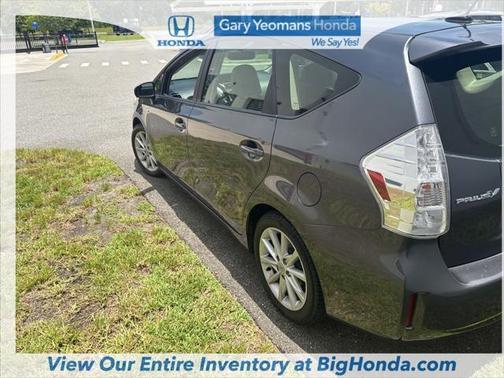 2012 Toyota Prius v Five