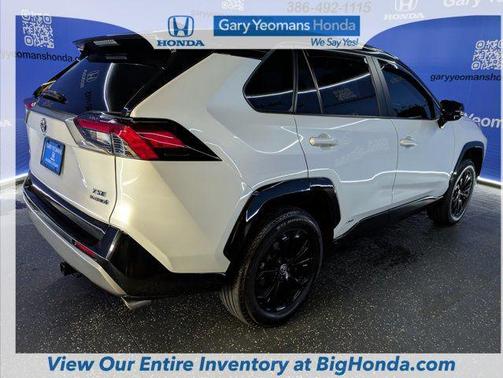 2023 Toyota RAV4 Hybrid SE
