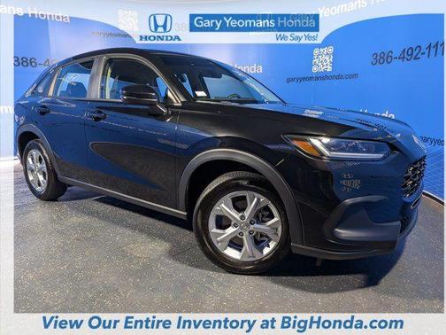 Crystal Black Pearl 2025 Honda HR-V LX