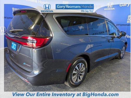 2021 Chrysler Pacifica Hybrid Touring L