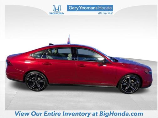 RADIANT RED MET 2026 Honda Accord SE