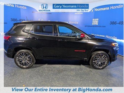 Diamond Black Crystal Pearlcoat 2023 Jeep Compass (RED) Edition 4x4