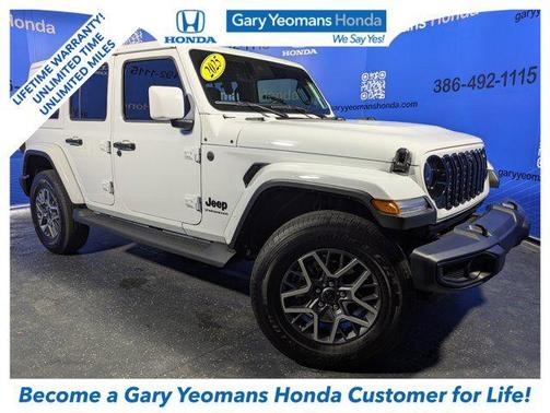 2025 Jeep Wrangler 4-Door Sahara 4x4