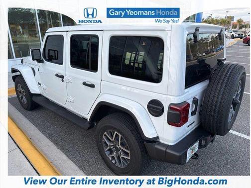 2025 Jeep Wrangler 4-Door Sahara 4x4