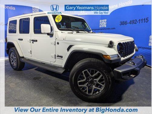 2025 Jeep Wrangler 4-Door Sahara 4x4