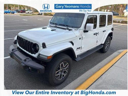 2025 Jeep Wrangler 4-Door Sahara 4x4