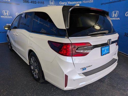 Platinum White Pearl 2025 Honda Odyssey Touring