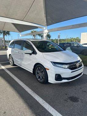 Platinum White Pearl 2025 Honda Odyssey Touring