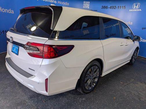 Platinum White Pearl 2025 Honda Odyssey Touring