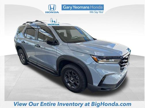 Sonic Gray Pearl 2023 Honda Pilot AWD TrailSport