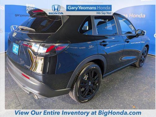 CRYSTAL BLK PRL 2026 Honda HR-V AWD Sport