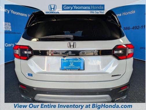 2023 Honda Pilot Touring 8-Passenger
