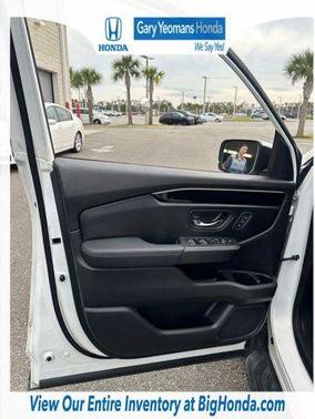 2023 Honda Pilot Touring 8-Passenger