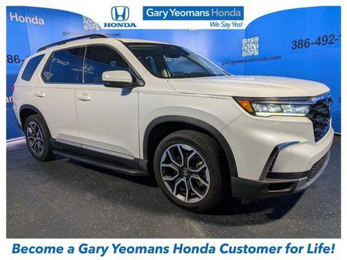 2023 Honda Pilot Touring 8-Passenger